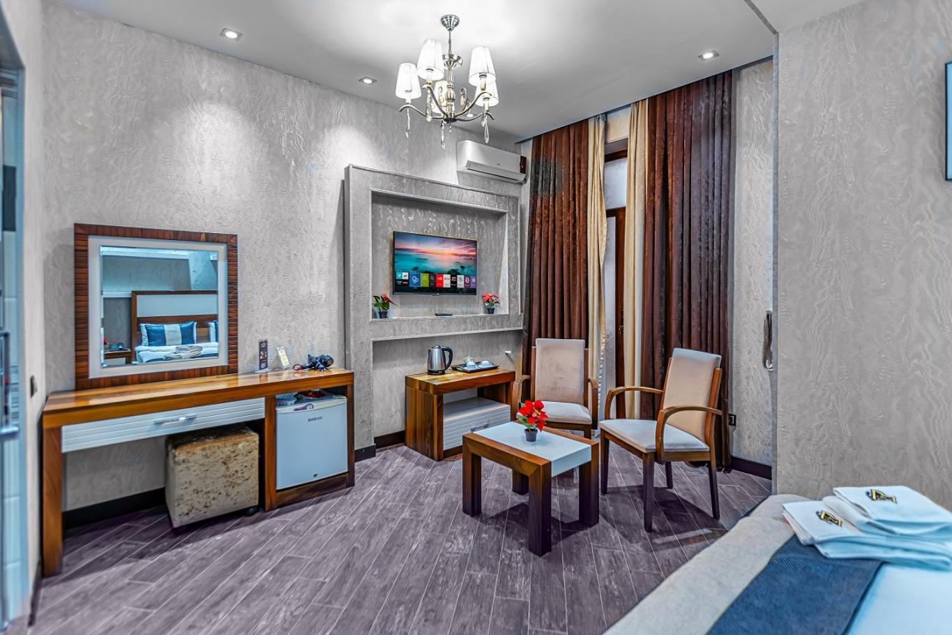 Manor Luxury Hotel Баку Экстерьер фото